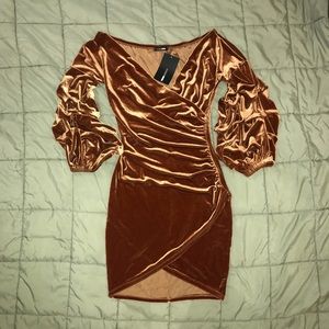 Fashion Nova Velvet Rouched Dress Size S